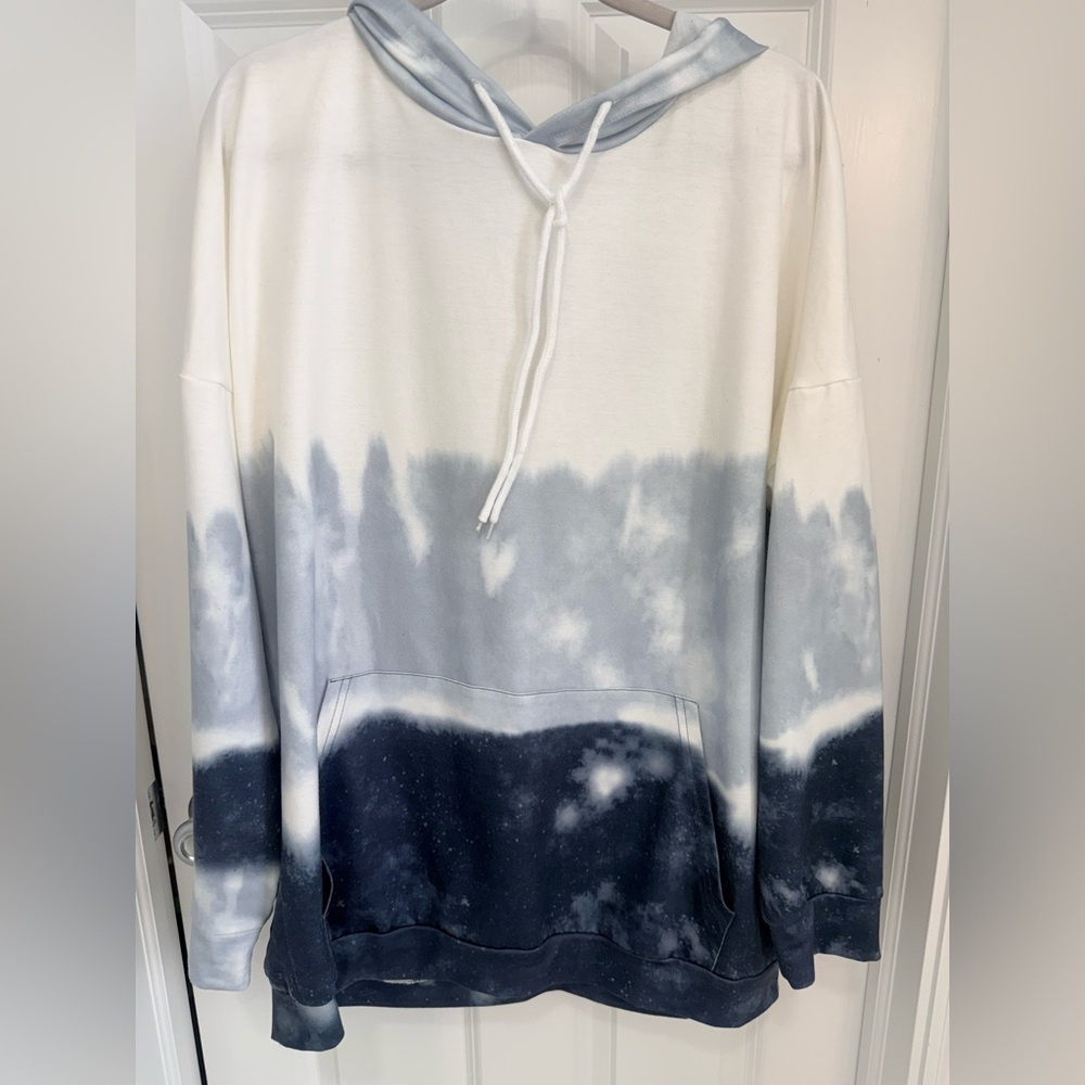 Women’s Tie-Dye Hoodie - White and Gray